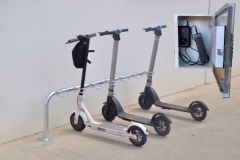 rack recharge trottinette