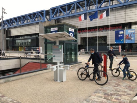 Parking trottinette vélo